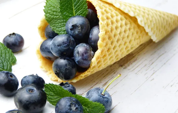 Berries, blueberries, horn, waffle, Iryna Melnyk