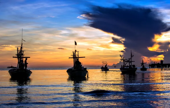Picture sea, sunset, boats, fishermen