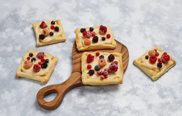 Berries, raspberry, cream, dessert, cakes, blueberries, the dough, puff
