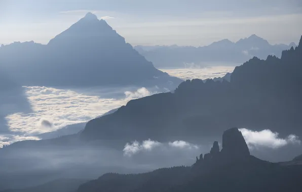 Picture clouds, light, mountains, fogs