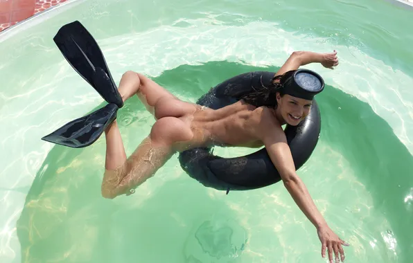 Ass, smile, model, round, pool, brunette, mask, fins