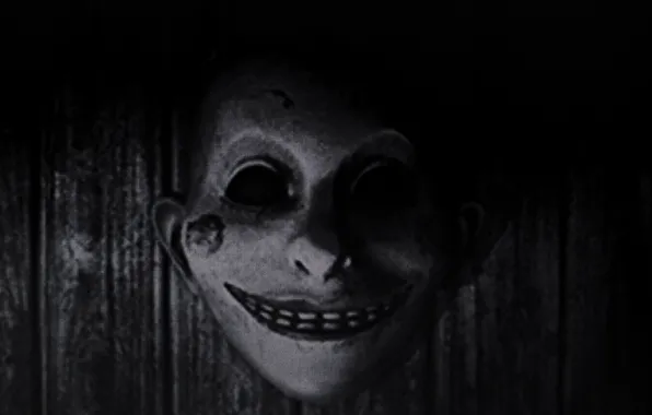 Smile, mask, horror, the evil within