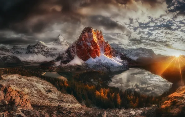Picture autumn, the sun, clouds, light, mountains, clouds, rocks, the darkness