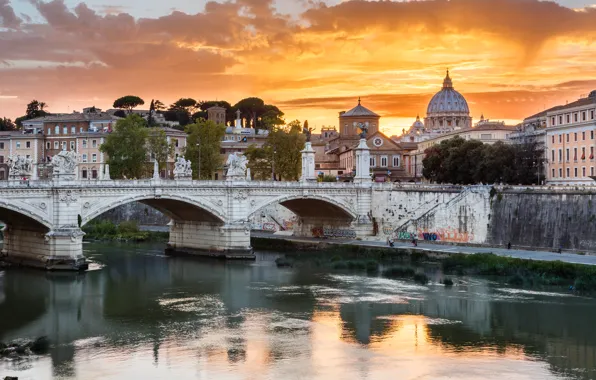 Picture bridge, The city, Roma