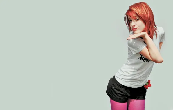 Shorts, singer, red, Hayley Williams