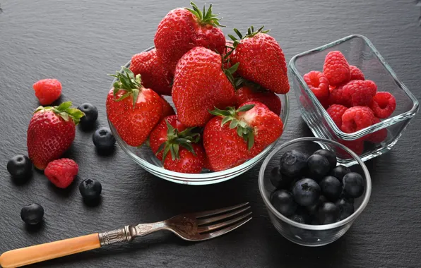 Glass, berries, raspberry, table, blueberries, strawberry, plug, placer