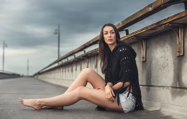 Picture face, model, hair, shorts, legs, sitting