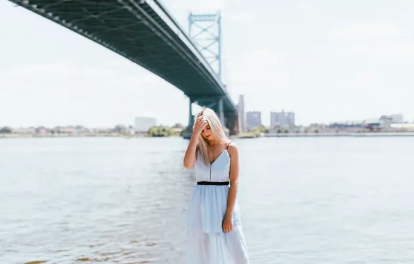 Picture bridge, river, blonde