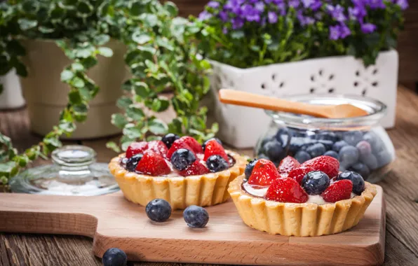 Picture berries, blueberries, strawberry, basket, dessert, sweet, sweet, cream