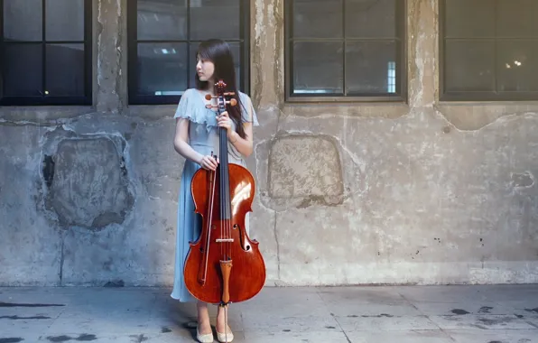 Picture girl, music, cello