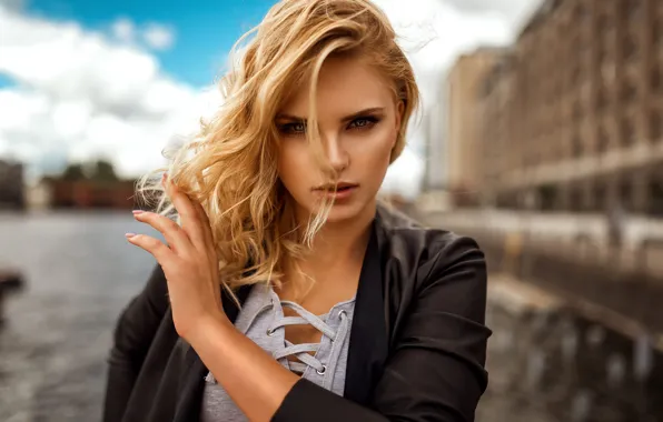 Portrait, sponge, the beauty, Carla, Miro Hofmann