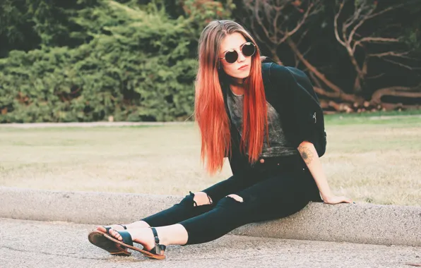 Picture summer, girl, style, hair, jeans, glasses, sitting, torn