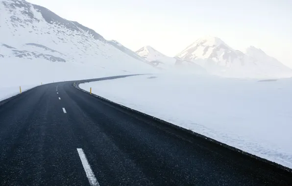 Picture road, snow, mountains
