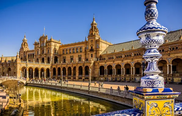 The city, Spain, Seville, Plaza of Spain in Seville