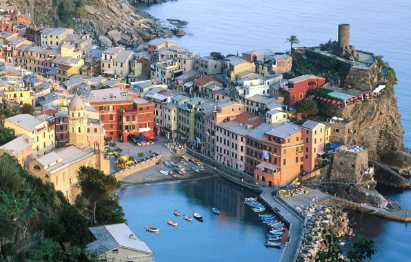 Picture mountains, boats, Italy