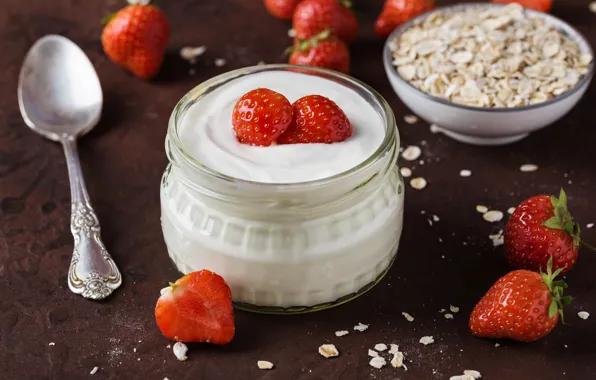 Picture strawberry, yogurt, oatmeal