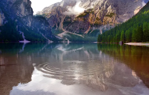 The sky, water, mountains, lake