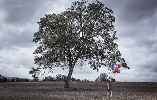 Picture field, girl, balls