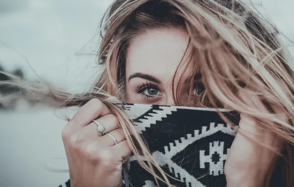 Picture eyes, girl, the wind, ring
