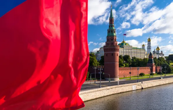 Road, river, flag, Moscow, The Kremlin, Russia, promenade, The Moscow river