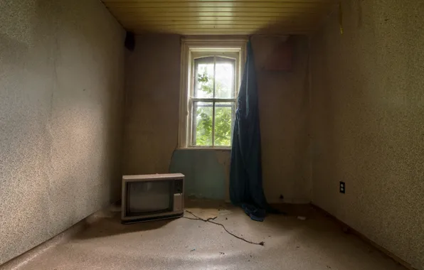 Room, TV, window