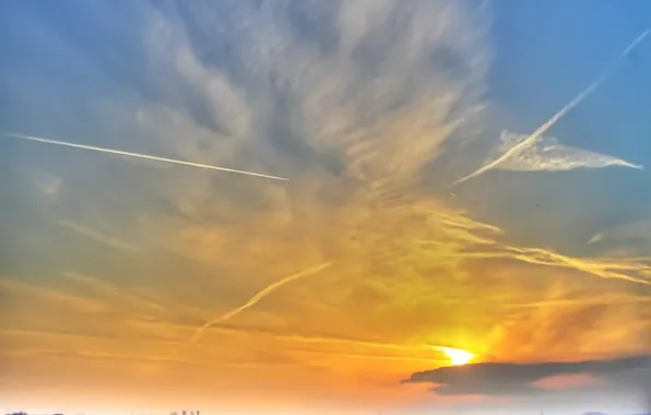 Clouds, The sky, a condensation trail