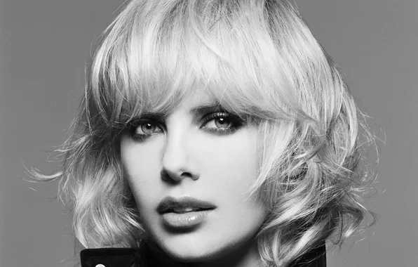 Look, Charlize Theron, black and white, Charlize Theron