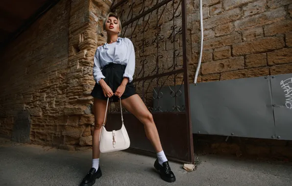 Picture girl, pose, wall, shorts, handbag, Vladimir Sereda, Alina Yurchenko