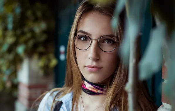 Picture girl, close-up, face, portrait, makeup, glasses, hairstyle, freckles