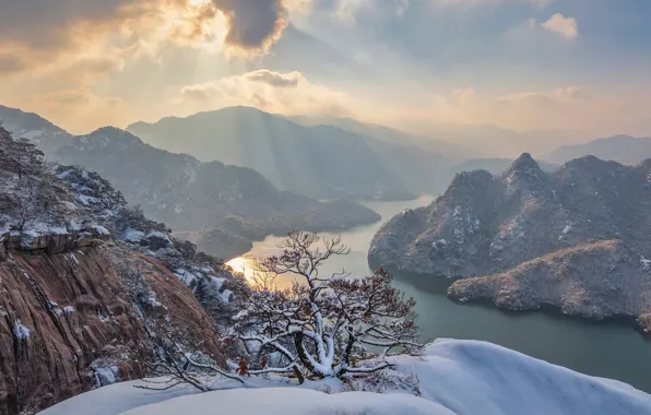 Picture winter, clouds, rays, snow, landscape, mountains, nature, river