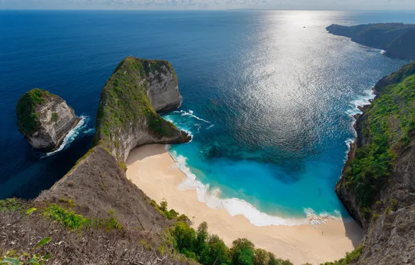 Picture the ocean, rocks, coast, Bay, horizon, Indonesia, water surface, The Indian ocean