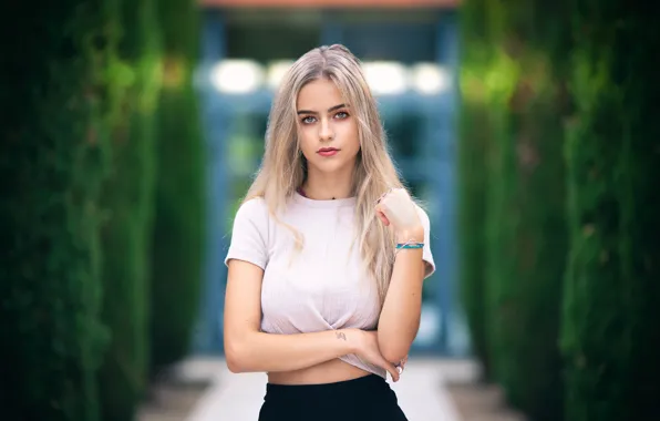 Look, pose, model, portrait, makeup, figure, hairstyle, blonde