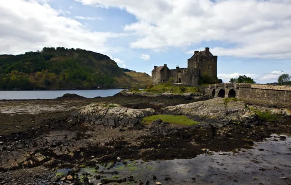 Picture bridge, landscape, castle