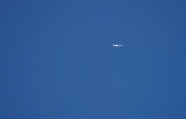 The sky, minimalism, the plane