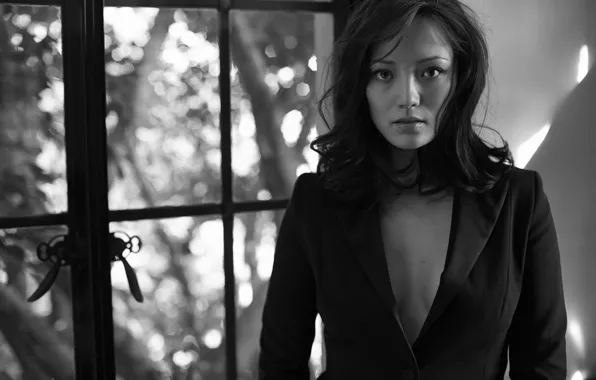 Look, makeup, figure, actress, neckline, black and white, Pom Klementieff, POM Klementieff