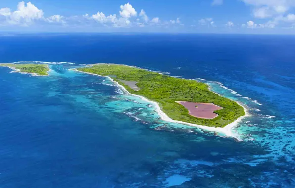Sea, the ocean, Guadeloupe, the island of Petite-Terre