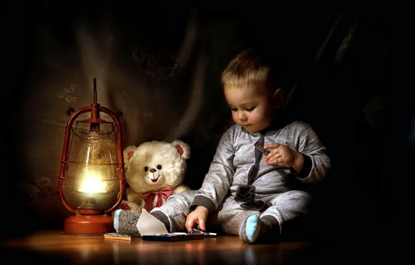 Picture lamp, chocolate, boy, bear