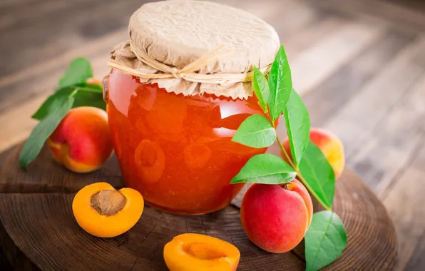 Bank, jam, apricots