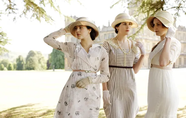 The series, characters, actress, Downton Abbey, Michelle Dockery, Edith Crawley, Sybil Crawley, Mary Crowley