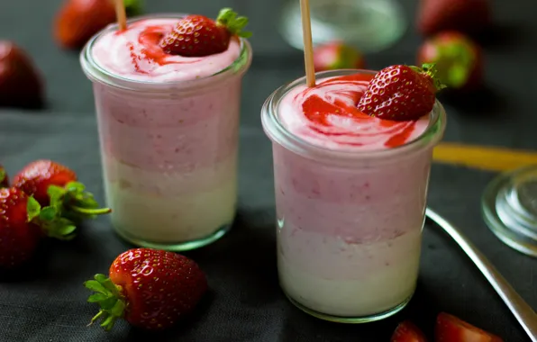 Breakfast, strawberry, dessert, yogurt