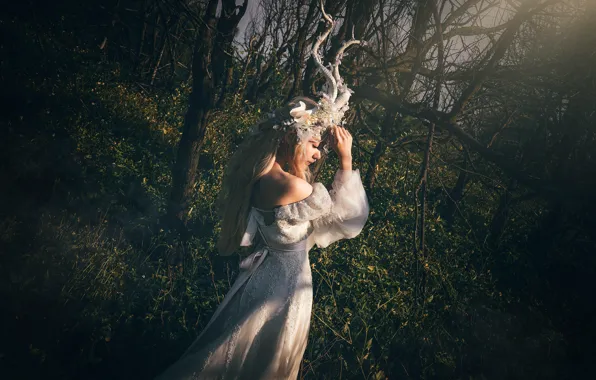 Greens, forest, summer, grass, girl, light, decoration, trees