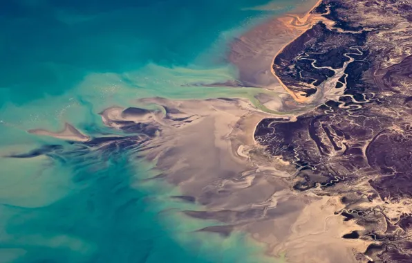 Landscape, the ocean, shore, the view from the top
