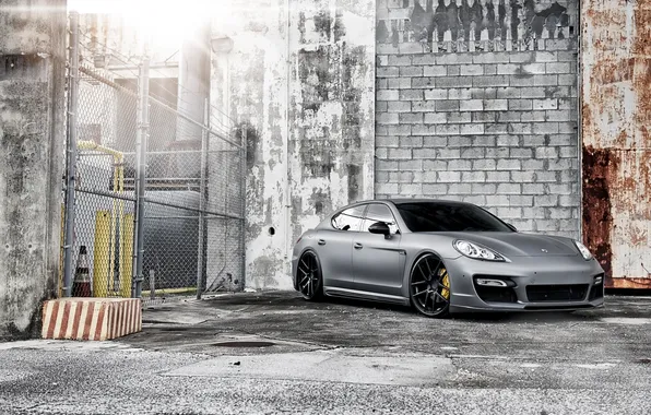 Picture grey, wall, mesh, the fence, Porsche, Panamera, Porsche, the front