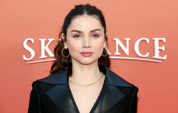 Look, earrings, makeup, actress, photoshoot, hair, Ana de Armas, Ana de Armas