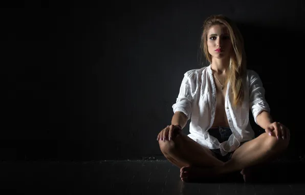Look, pose, model, hair, shorts, shirt, legs, Taty