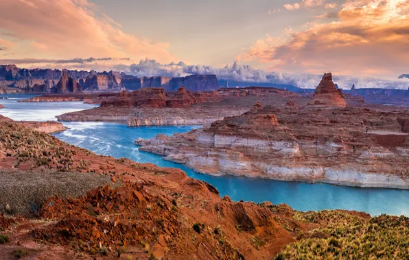 Picture sunrise, Glen Canyon, wonderful colors
