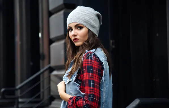 Victoria Justice, Victoria Justice, 2016, at a photo shoot in new York