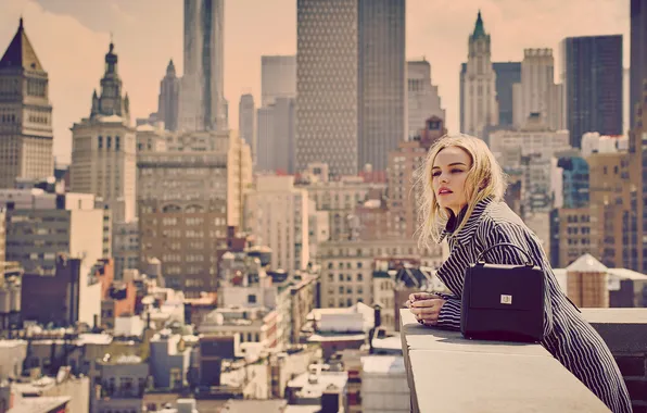 Roof, the city, home, makeup, actress, hairstyle, blonde, bag