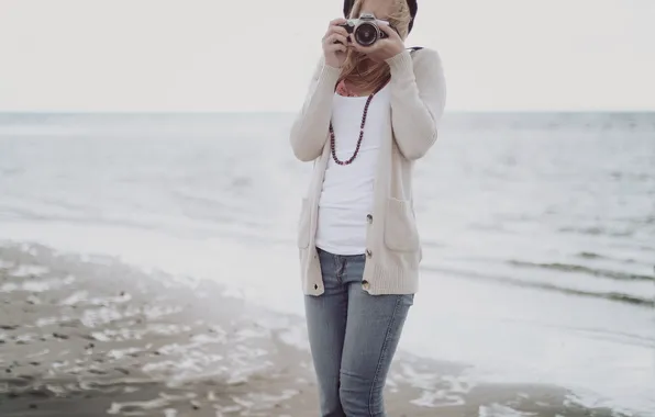 Picture sea, girl, the wind, jeans, the camera, blonde, beads, blouse