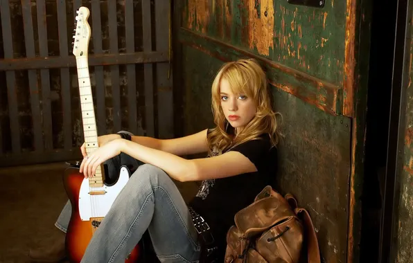 Picture BLONDE, LOOK, GUITAR, JEANS, BACKPACK